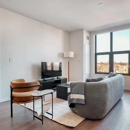 Logan Square 2Br W Pool Lounge Gym Nr L Chi-869 Apartment